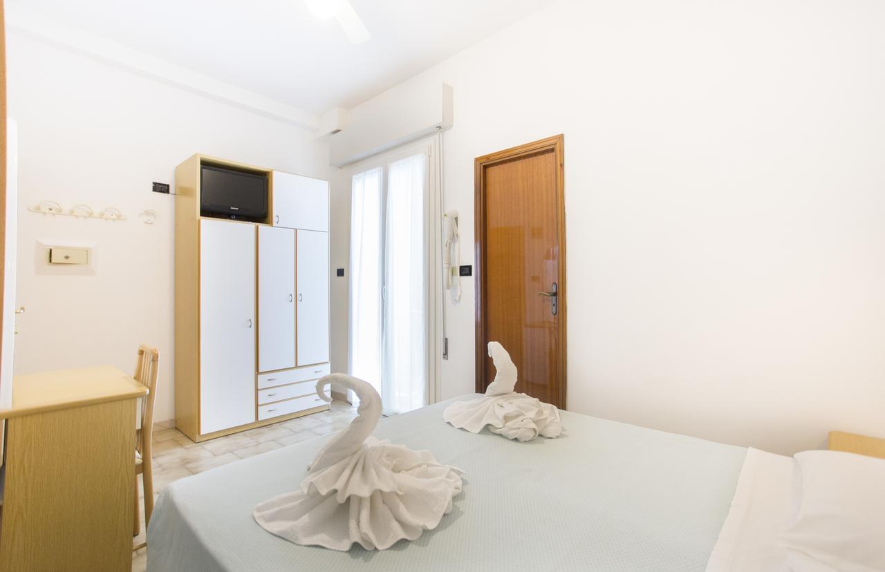 Albergo Villa Denny Rimini Extérieur photo